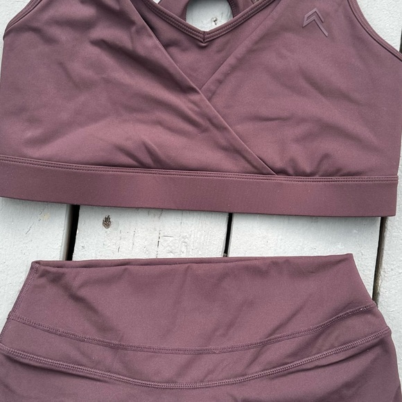 Oner Active Women's Athletic Shorts and Top Set Large Brown Active Matching Set - Picture 3 of 6